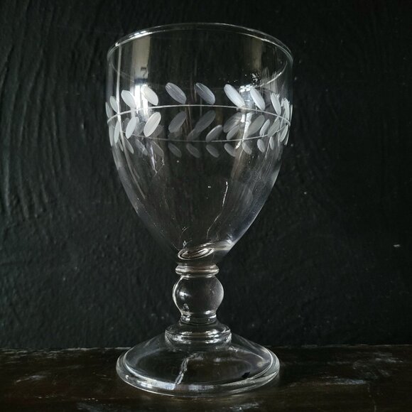 Set of 3 Vintage Laurel Leaf Band Drinking Glasses, Etched Glass Water Goblet - Picture 2 of 5